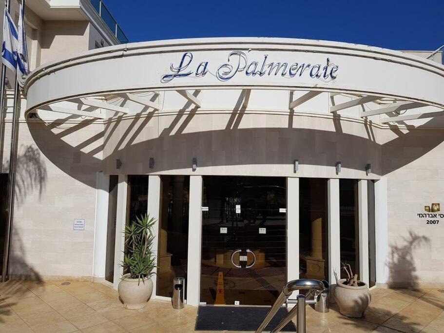 La-Palmore Luxury Apart-Residense Resort With Pool First Line Sea Side Ейлат Екстериор снимка