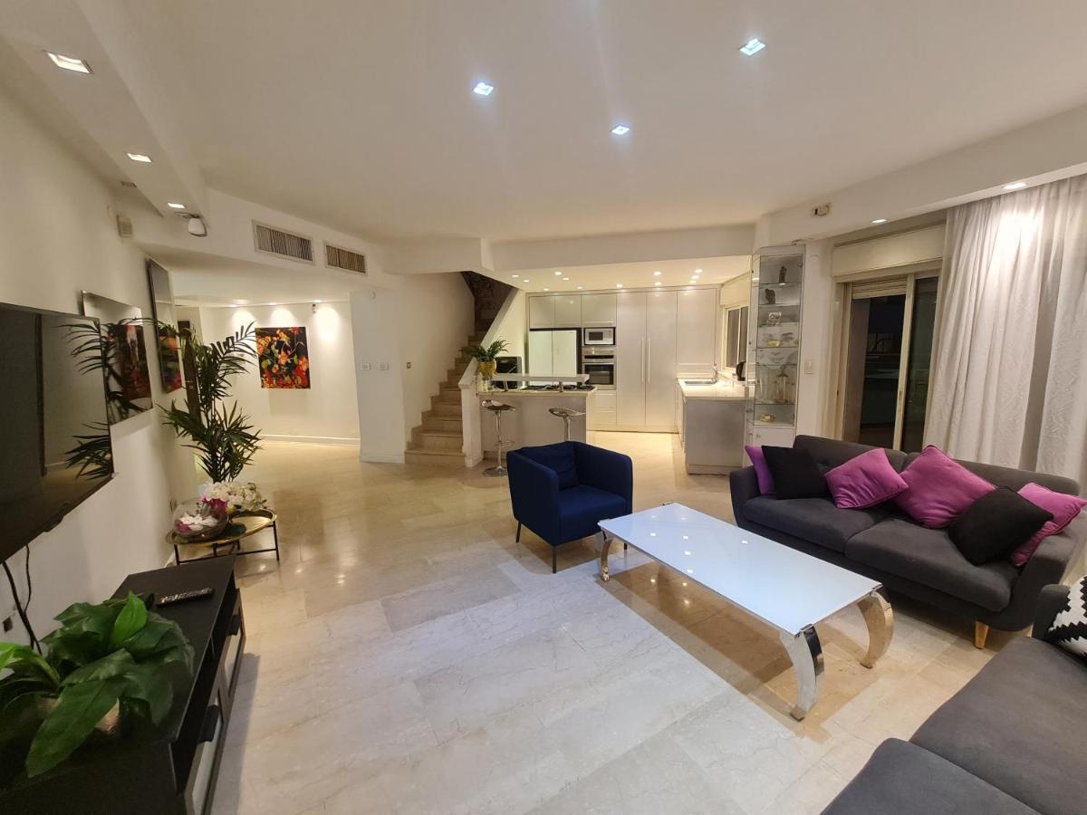 La-Palmore Luxury Apart-Residense Resort With Pool First Line Sea Side Ейлат Екстериор снимка