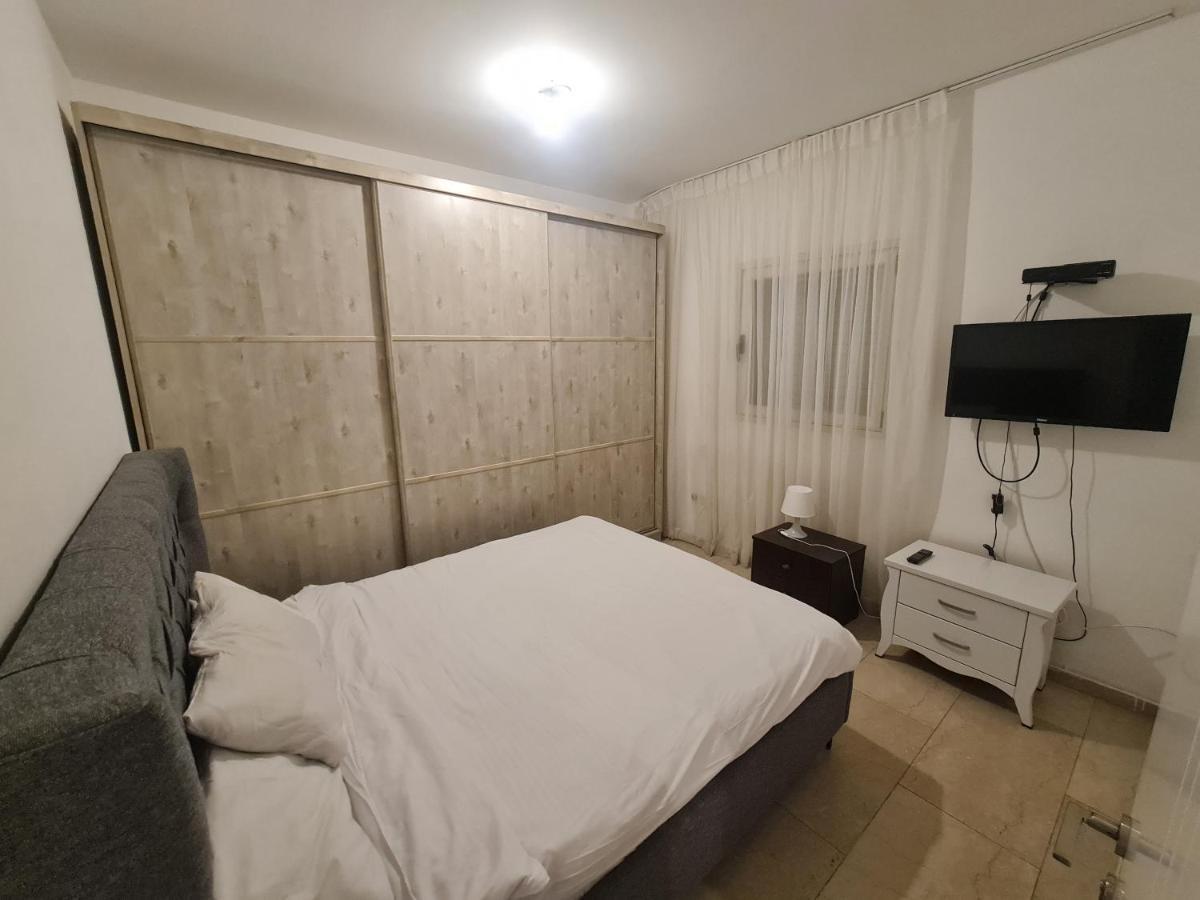 La-Palmore Luxury Apart-Residense Resort With Pool First Line Sea Side Ейлат Екстериор снимка